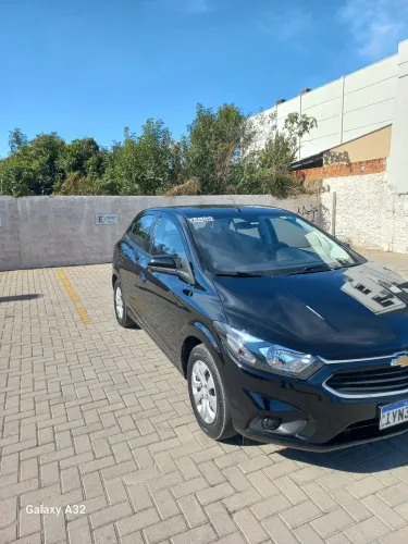 Chevrolet Onix Hatch LT 1.0 8V Flex Mec. 4P 2018