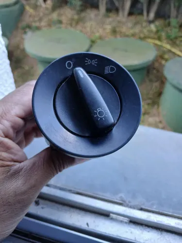 Botão chave interruptor farol Gol G4