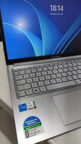 Notebook Asus semi novo a venda