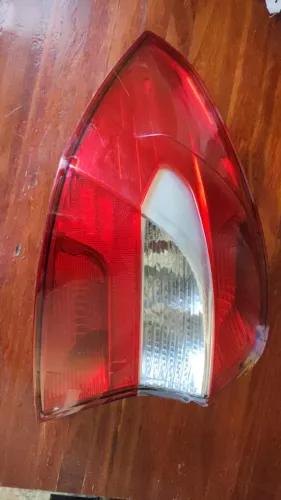 Laterna Ford Ka 2019