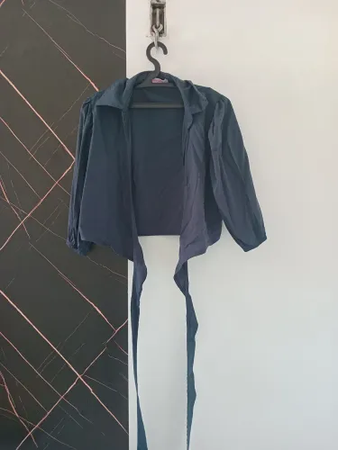 Blusa manga 3/4 com amarração
