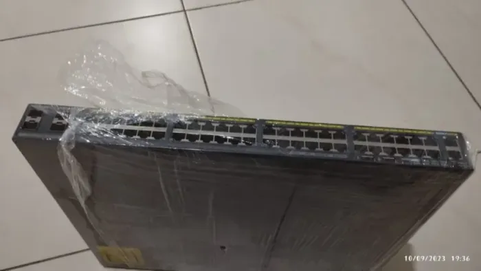 Switch Cisco Catalyst 48 Portas Gigabit Full POE WS-C2960X-48FPS-LB