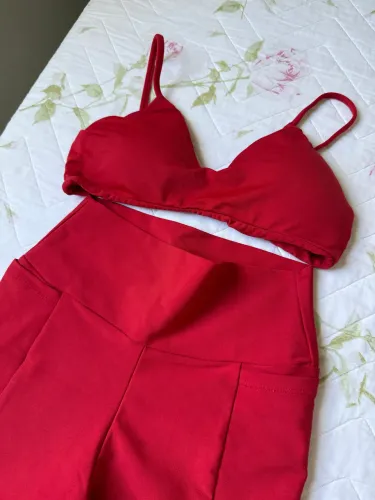 Conjunto short e top da marca LIVE