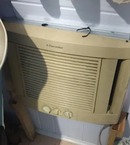 Ar Condicionado de Janela Electrolux 10.000 BTUs (Gelando bem!)