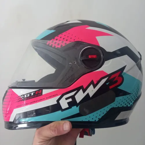 VENDO COMBO - BAÚ + CAPACETE