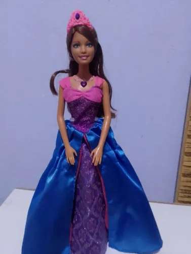 Barbie Alexa Castelo de diamantes funcionando
