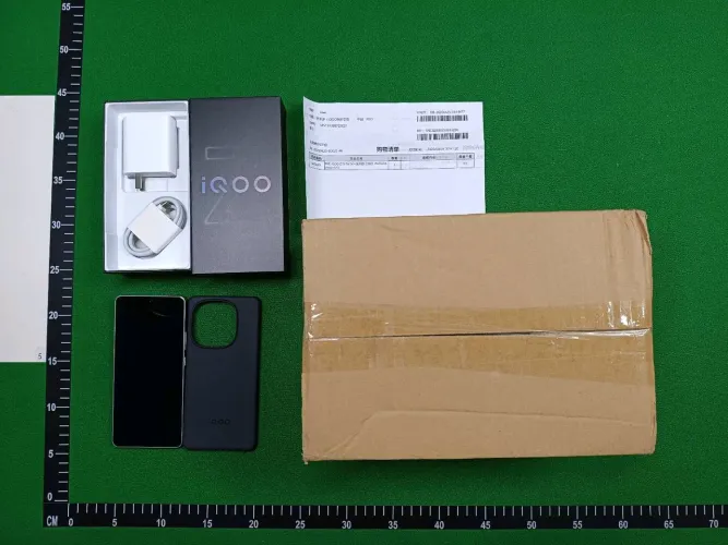 Vivo iqoo z10 turbo+ branco
