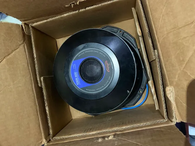 Médio Triton xrl800 10pl