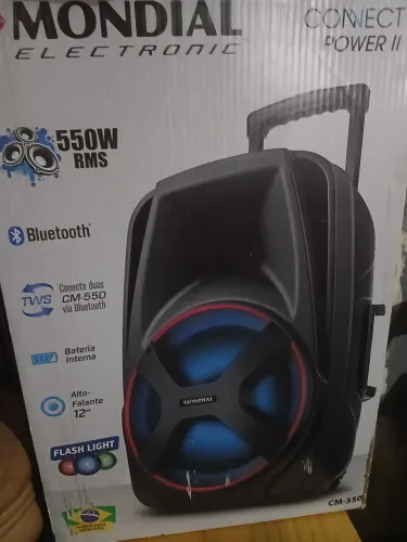 Caixa de som mundial  electronic 550 W RMS