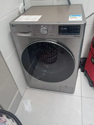 Maquina lava e seca e lava louça