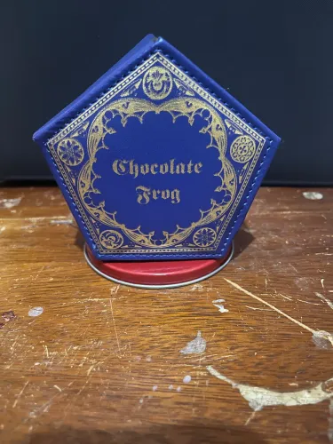 Caixa porta joias sapo de chocolate