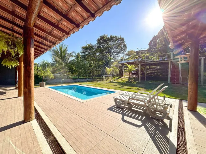 Imóvel para venda possui 350 metros quadrados com 4 quartos em Meaípe - Guarapari - ES