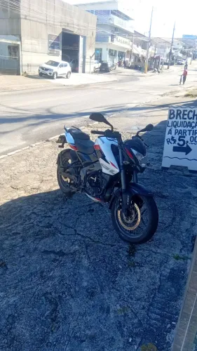 Vendo moto semi nova
