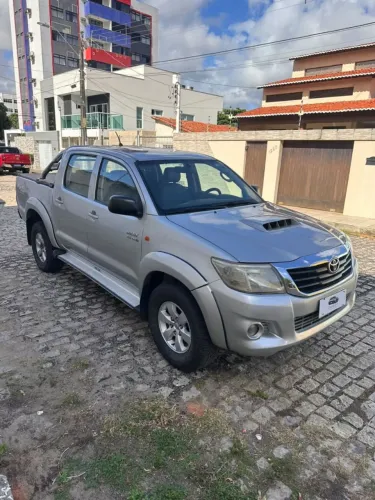 Toyota Hilux CD D4-d 4X4 3.0 TDI Dies. Mec. 2013