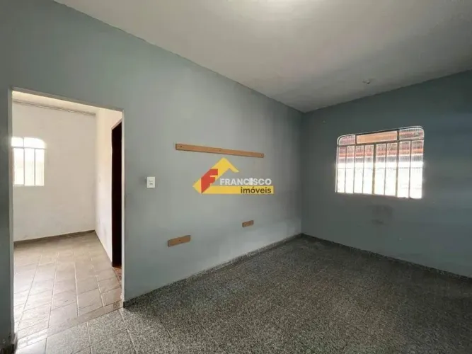 Casa localizada no bairro Candelaria