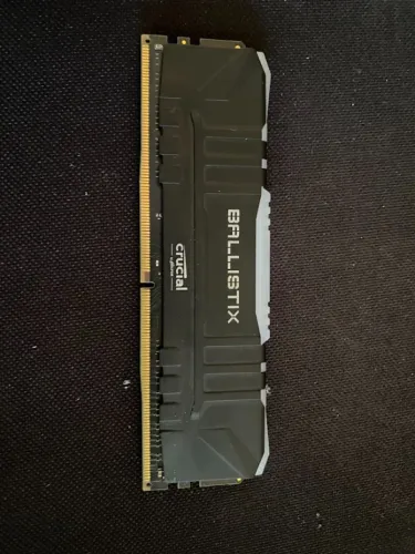 Memória RAM Crucial Ballistix RGB DDR4 8GB 3000MHz CL15