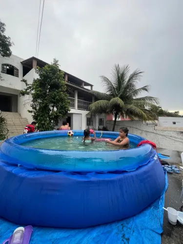 Piscina 6 mil litros com acessórios
