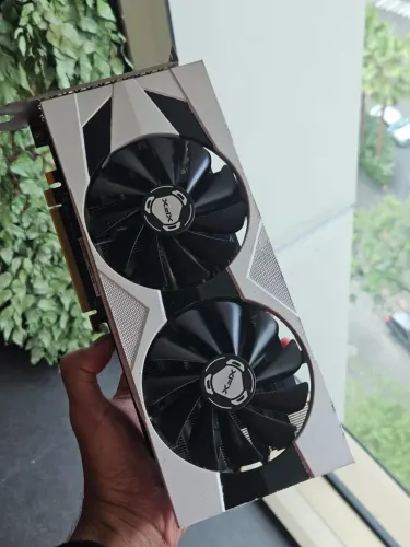 Placa de vídeo RX5700XT XFX