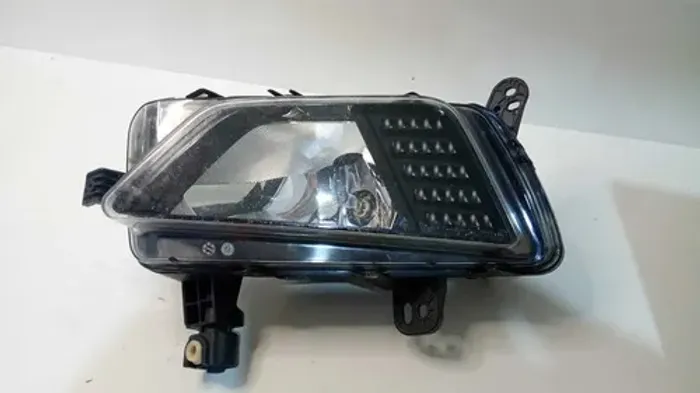 Farol De Milha Esquerdo Polo E Virtus 2018 2019