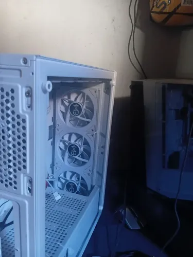 Gabinete + 6 Fans - Semi Novo