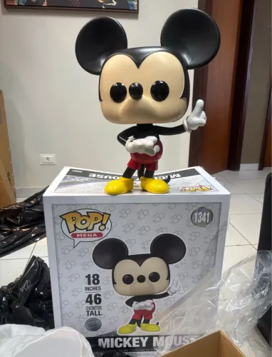 raridade funko pop mickey mouse 100 anos da disney gigante
