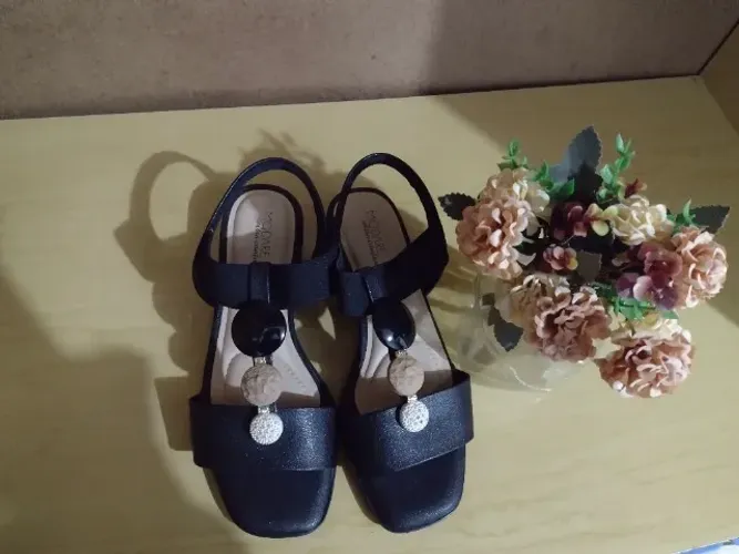 Sandália feminina Modare ultra conforto, com salto baixo, cor preta, número 36 