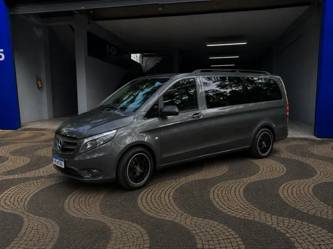 Mercedes-Benz Vito Tourer 119 Luxo 2.0 Flex 8lug. Mec. 2016