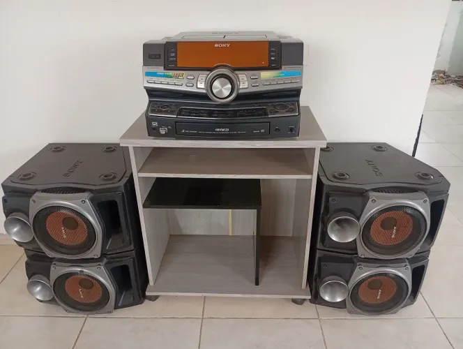 Som da Sony Genezi Zux9 