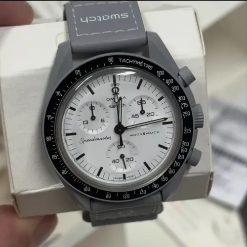 Swatch x Omega Relógio Moonwatch 1965 Grey