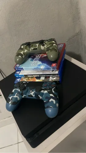 Ps4 2 controles e jogos