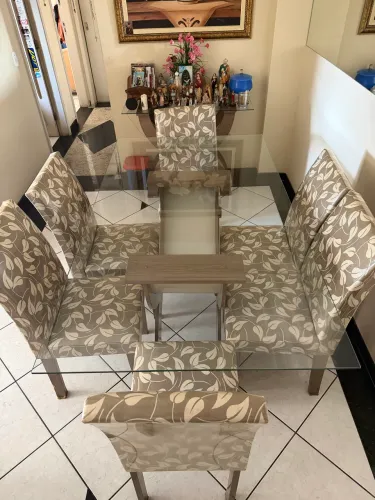 Mesa 6 cadeiras