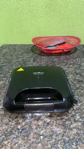 Britânia Sanduicheira e Grill Toast - modelo BGR27