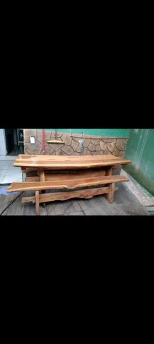 Mesa de madeira rustica