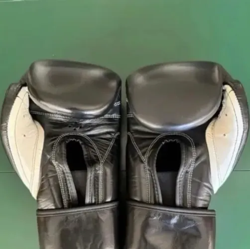 Luva de boxe importada