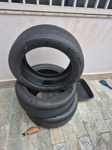 VENDE-SE PNEUS