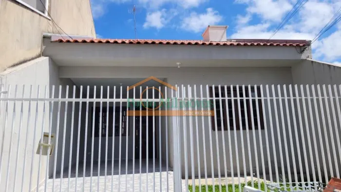 CASA PARA LOCAÇÃO NO BAIRRO TANGUA