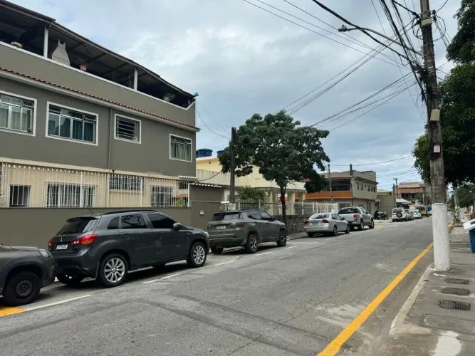 Ótimo apto. em Imbetiba, claro e arejado