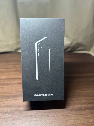 Galaxy S25 ULTRA LACRADO ! NOVO ! Nota Fiscal, 1 ano de garantia Samsung 256GB / 12GB RAM