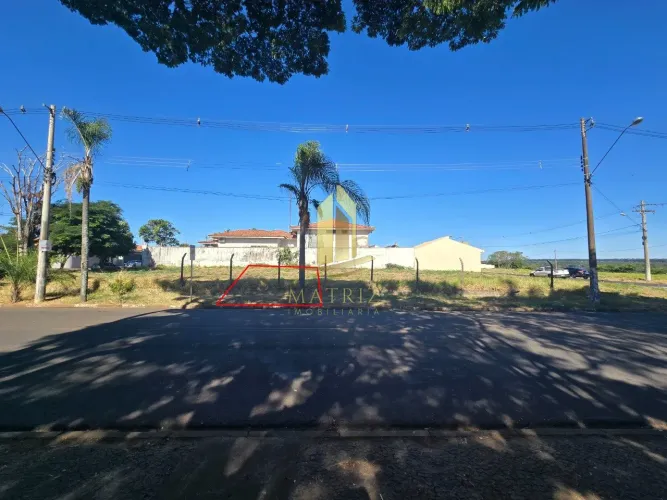 Vende-se Terreno em Cristais Paulista, SP
