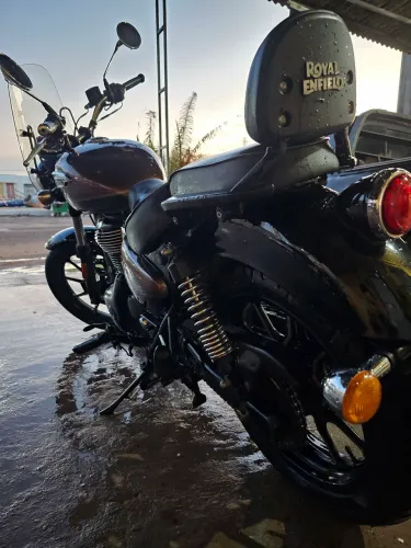 VENDO MOTO ROYAL ENFIELD