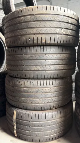 Pneus 245/40/20 marca continental