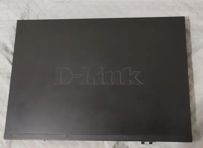 D Link DES 3200 com 28 portas