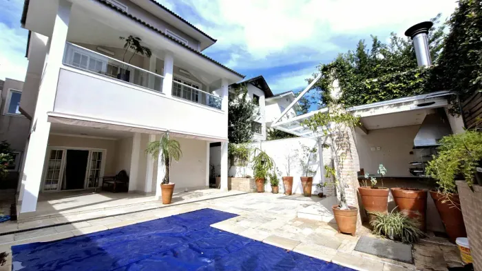 CONDOMINIO FECHADO DE CASA - 4 SUITES 4 VAGAS - 354 METROS  COM PISCINA