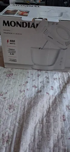 Vendo batedeira de bolo R$100 reais,nova.