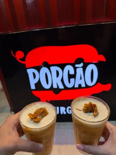 Chapeiro e Aux de cozinha