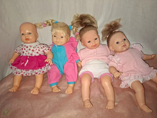Lote 4 Lindas Bonecas + Acessórios