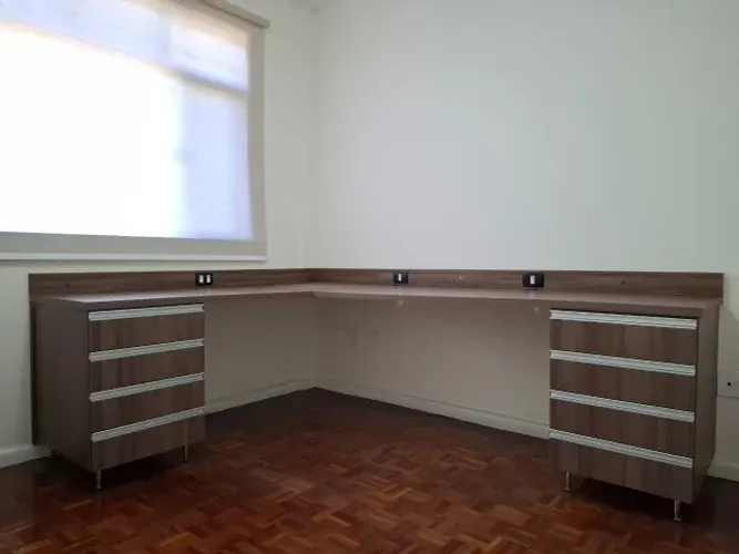 Mesa de Escritório em L em Ótimo Estado