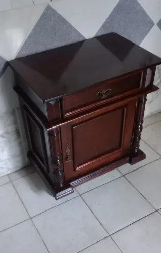 Criado Mudo/ Cômoda