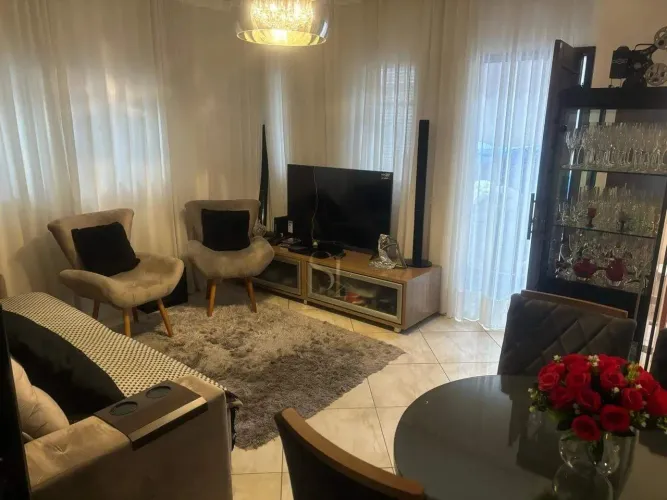 Casa à Venda em Mogi das Cruzes com 3 Suítes, Piscina e Área Gourmet