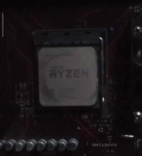 Ryzen 5 2600x ( LEIA A DESCRIÇÃO )